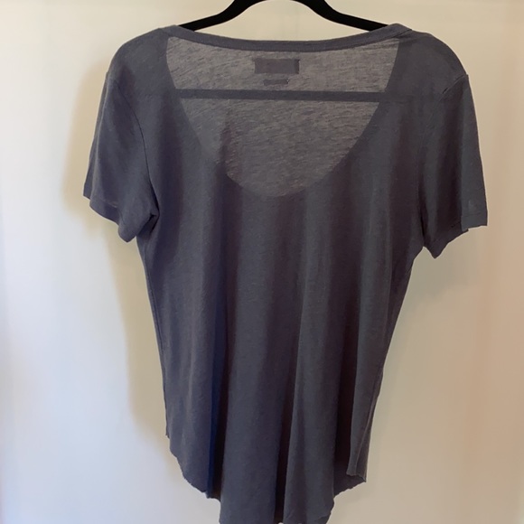 Aritzia Golden by TNA short sleeve T-shirt - Picture 5 of 6